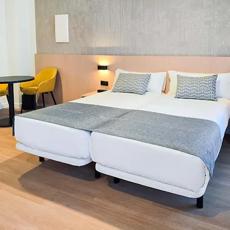 Hotel Dwo 3*