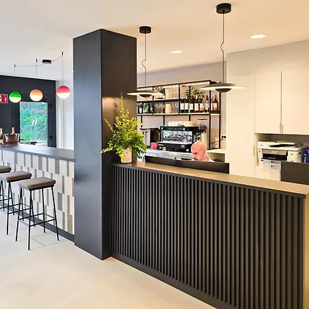 Dwo Hotel 3*